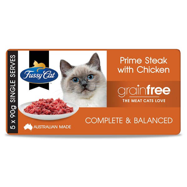 Fussy Cat | Prime Steak Mince with Chicken Flavour 5 x 90g | Chilled cat food | Front of pack